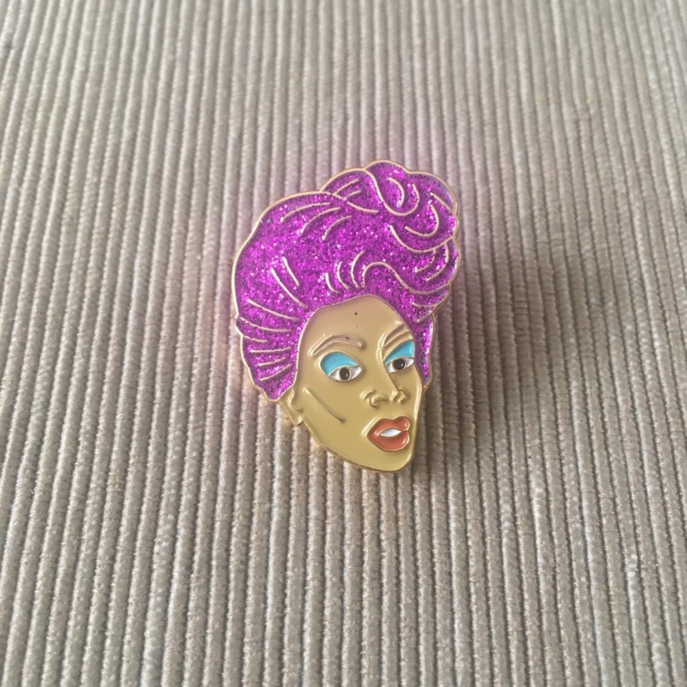 NEW Rupaul’s Drag Race Enamel Pin Brooch - Picture 4 of 4